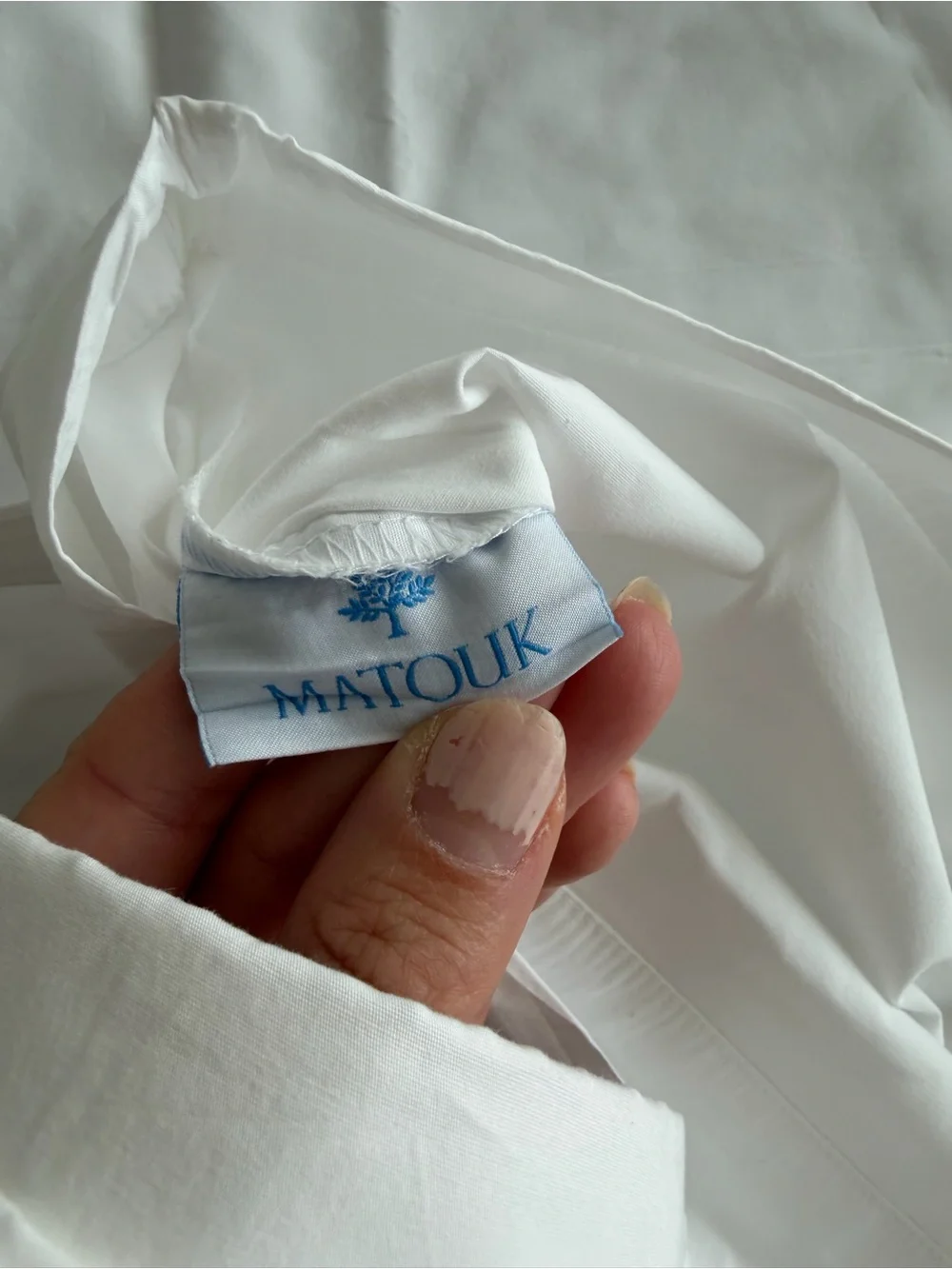 🗽2 NEW Matouk White Pillowcases - Crisp Cotton